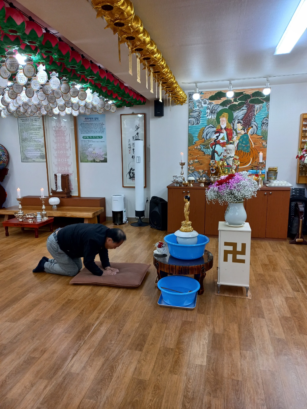 /user/d/doseonam/editor/2505/76823cab0549d57836a455dd5b9f3055_1746680580_7656.jpg 이미지크게보기